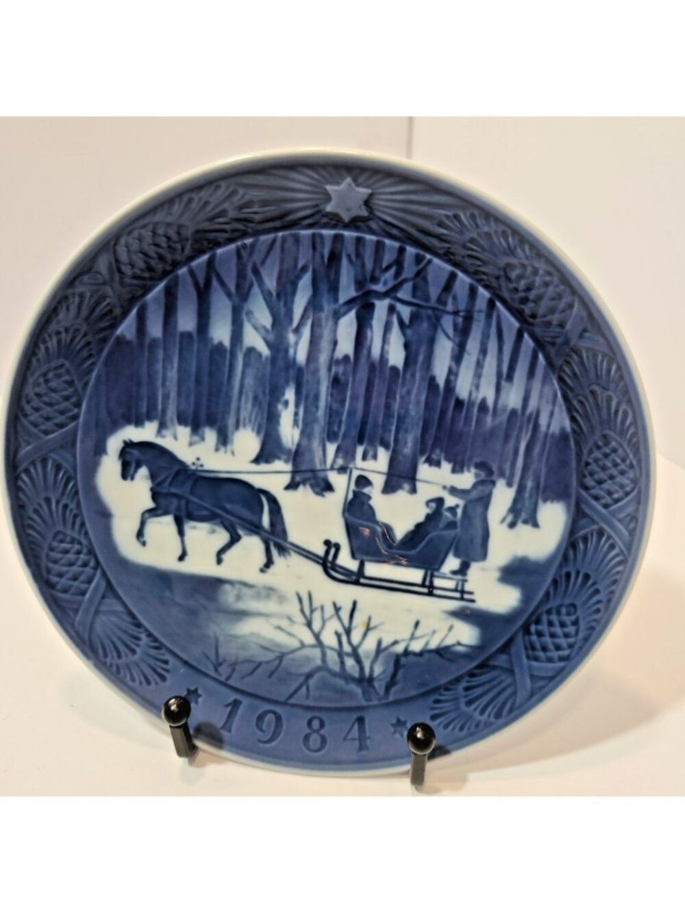 Vtg 1984 Royal Copenhagen Jingle Bells Collector Plate Denmark Blue White